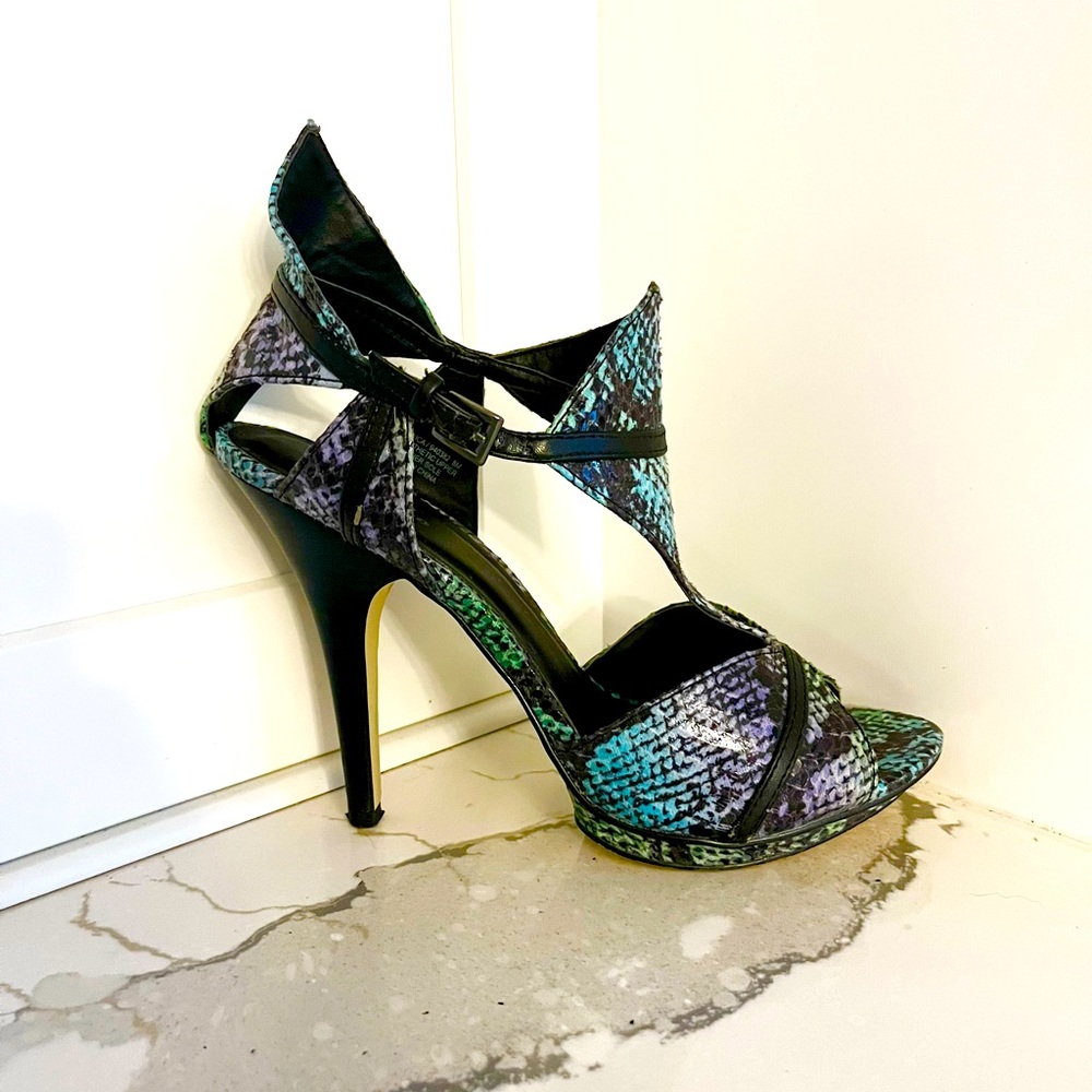 Zigi Soho Vivica Reptile Print Women's 8M Heels